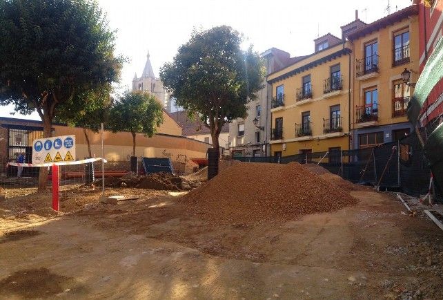 Tras el enterramiento, continuarán las obras para reurbanizar toda la plaza de San pelayo.