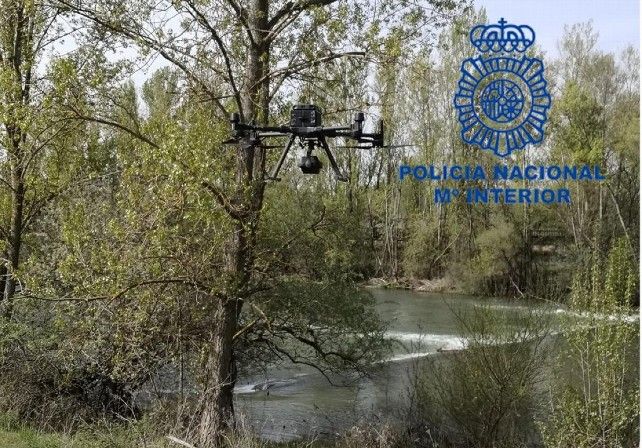Unidad de Drones de Medios Aéreos de la Policía Nacional río Torío búsqueda rastreo desaparecido