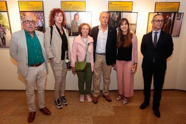 Foto de autores de la exposición en Botines de la Fundación Alimerka. // Campillo / ICAL